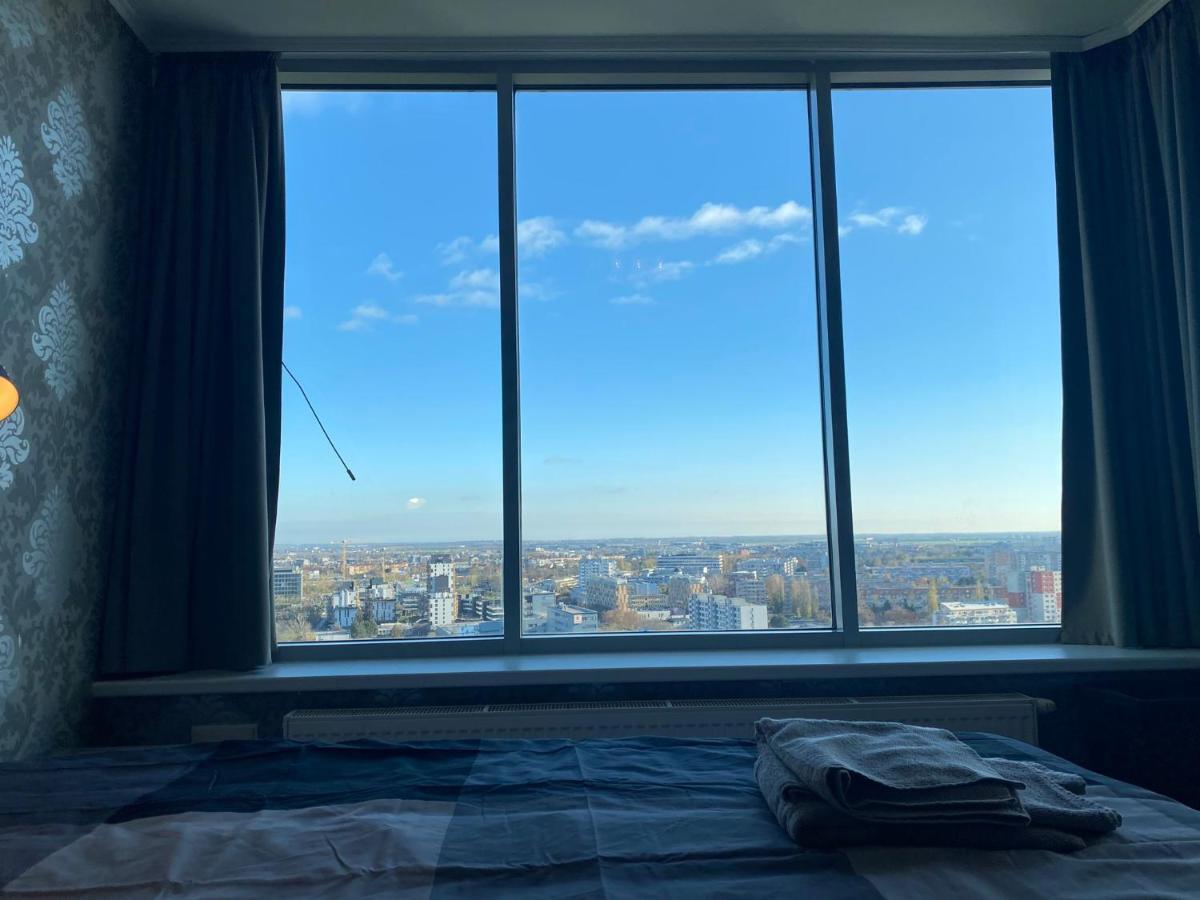 Fantastic View From The 20Th Floor Lejlighed Bratislava Eksteriør billede