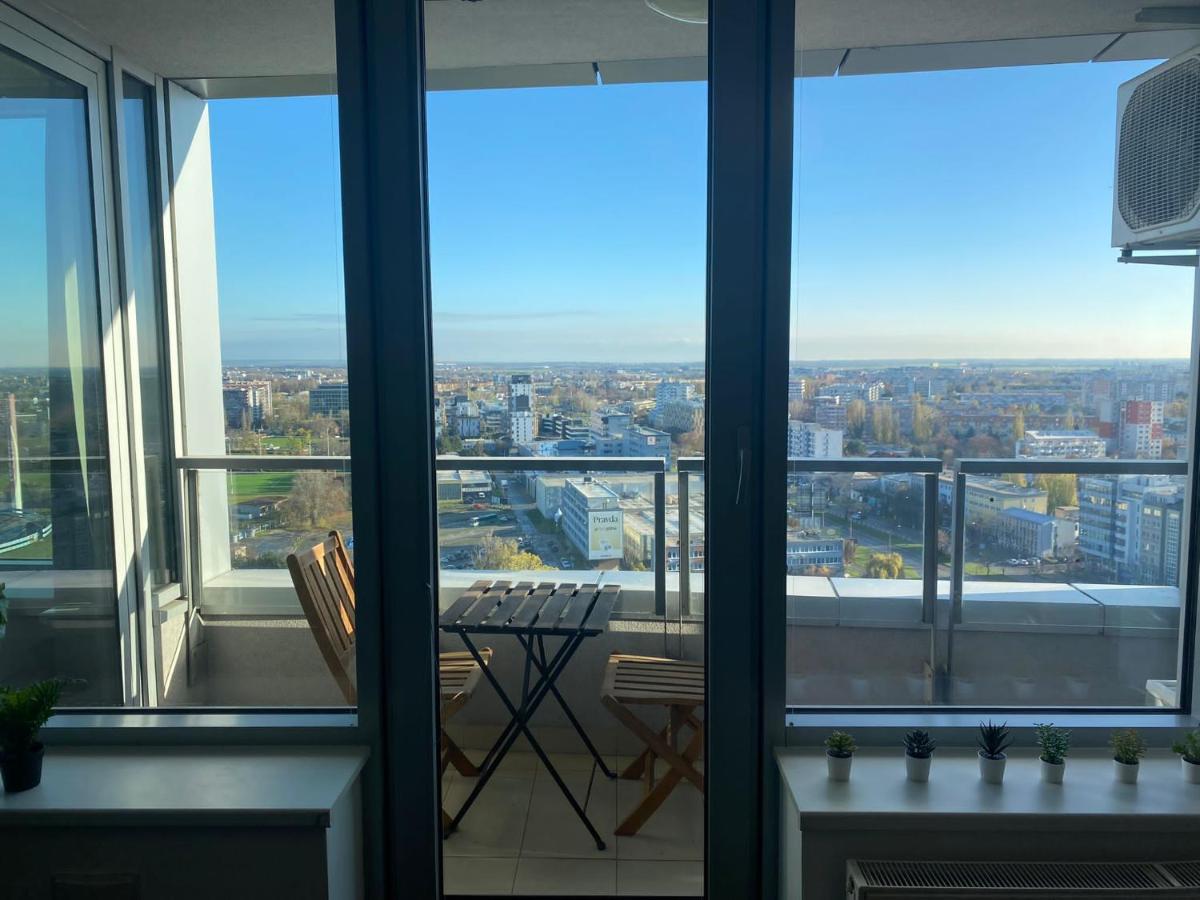 Fantastic View From The 20Th Floor Lejlighed Bratislava Eksteriør billede