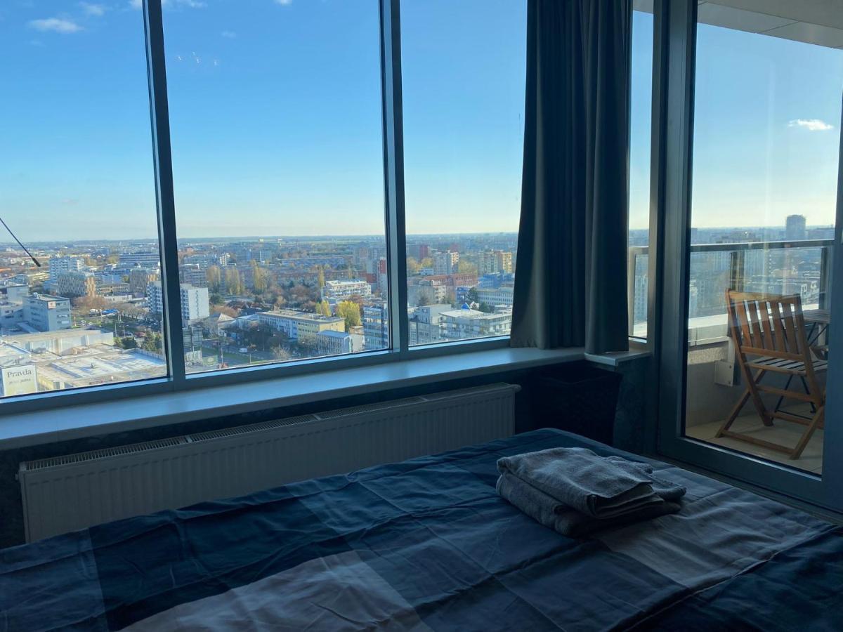 Fantastic View From The 20Th Floor Lejlighed Bratislava Eksteriør billede